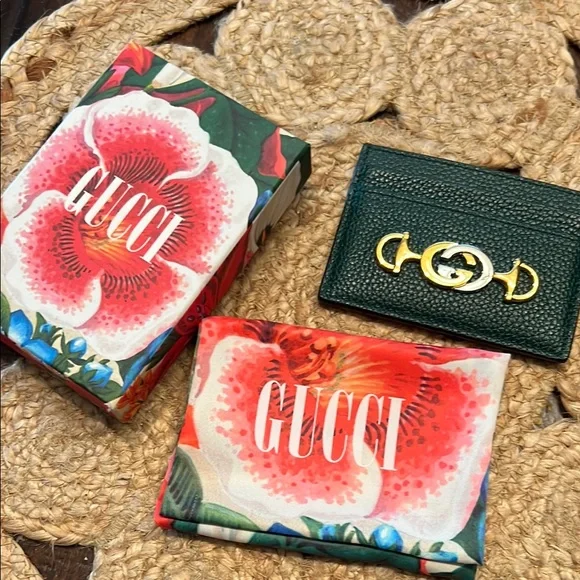 Gucci Grainy Calfskin Zumi Card Holder Vintage Green - Picture 4 of 5